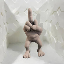 Laden Sie das Bild in den Galerie-Viewer, Mittelfingerfigur mit Beinen