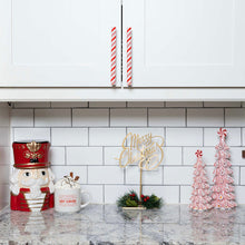 Laden Sie das Bild in den Galerie-Viewer, Weihnachtsknopfabdeckung mit Pfefferminzmotiv