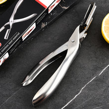 Laden Sie das Bild in den Galerie-Viewer, Praktischer Krabbenöffner