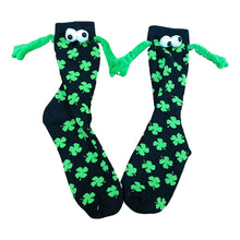 Laden Sie das Bild in den Galerie-Viewer, Paar Liebe Magnet hält Hände Socken