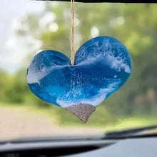 Laden Sie das Bild in den Galerie-Viewer, Hängende Dekoration „Ocean Vows“