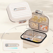 Laden Sie das Bild in den Galerie-Viewer, Mini-Portable-Pillenbox