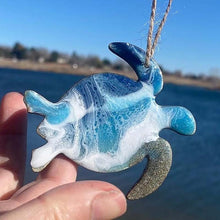 Laden Sie das Bild in den Galerie-Viewer, Hängende Dekoration „Ocean Vows“