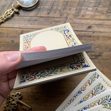 Laden Sie das Bild in den Galerie-Viewer, Briefpapier der mittelalterlichen Notizblock-Serie