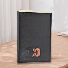 Laden Sie das Bild in den Galerie-Viewer, Batman ID-Karte Abdeckung