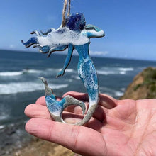 Laden Sie das Bild in den Galerie-Viewer, Hängende Dekoration „Ocean Vows“