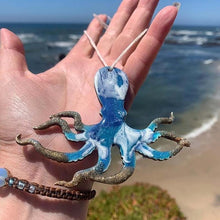 Laden Sie das Bild in den Galerie-Viewer, Hängende Dekoration „Ocean Vows“