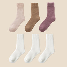 Laden Sie das Bild in den Galerie-Viewer, Kuschelige Unisex-Winter-Thermosocken aus Samt
