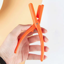 Laden Sie das Bild in den Galerie-Viewer, Praktischer Krabbenöffner