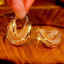 Laden Sie das Bild in den Galerie-Viewer, Modische hohle Mesh-Creolen