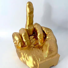 Laden Sie das Bild in den Galerie-Viewer, Mittelfinger-Taschentuchhalter