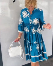 Laden Sie das Bild in den Galerie-Viewer, Kleid mit Blumendruck und 3/4-Ärmeln