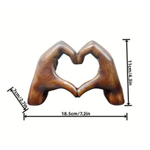 Laden Sie das Bild in den Galerie-Viewer, Handgefertigte Herzstatue