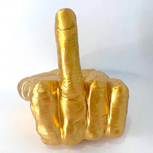 Laden Sie das Bild in den Galerie-Viewer, Mittelfinger-Taschentuchhalter