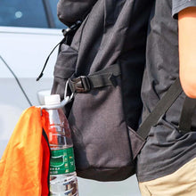 Laden Sie das Bild in den Galerie-Viewer, Outdoor Wasserflasche Karabiner im Freien