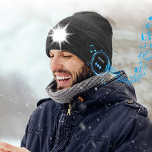 Laden Sie das Bild in den Galerie-Viewer, Bluetooth-Mütze mit LED-Licht & abnehmbaren Lautsprechern