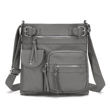 Laden Sie das Bild in den Galerie-Viewer, Schultertasche aus weichem Leder mit mehreren Taschen