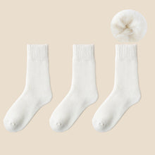 Laden Sie das Bild in den Galerie-Viewer, Kuschelige Unisex-Winter-Thermosocken aus Samt