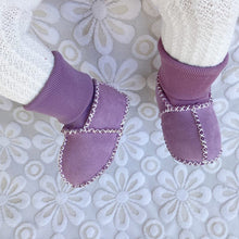 Laden Sie das Bild in den Galerie-Viewer, Warme Pelz-Babysocken
