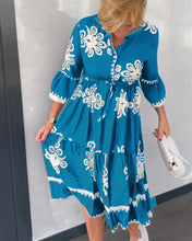 Laden Sie das Bild in den Galerie-Viewer, Kleid mit Blumendruck und 3/4-Ärmeln