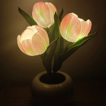Laden Sie das Bild in den Galerie-Viewer, LED-Tulpen-Nachtlicht-Blumen-Tischlampe