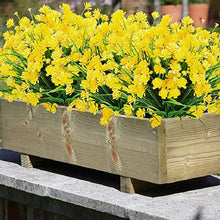 Laden Sie das Bild in den Galerie-Viewer, Künstliche Blumen im Freien, 2 Sträuße