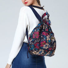 Laden Sie das Bild in den Galerie-Viewer, Faltbarer Bedruckter Nylonrucksack mit Kordelzug