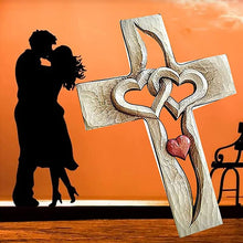 Laden Sie das Bild in den Galerie-Viewer, 💞Herzförmig geschnitztes Holzkreuz