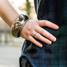 Laden Sie das Bild in den Galerie-Viewer, Armband Fläschchen