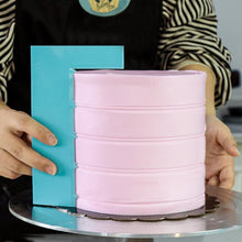 Laden Sie das Bild in den Galerie-Viewer, 8-Style-Kuchenschaber notwendig für Kuchenliebhaber