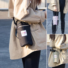 Laden Sie das Bild in den Galerie-Viewer, Tragbare Messenger-Handtasche für Wasserflaschen