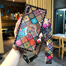 Laden Sie das Bild in den Galerie-Viewer, Bohemian Retro Bracket Handy Hülle für iPhone