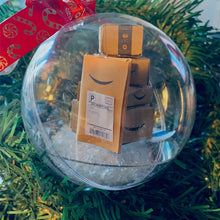 Laden Sie das Bild in den Galerie-Viewer, Christbaumschmuck transparente Kugel