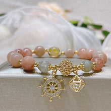 Laden Sie das Bild in den Galerie-Viewer, Sunstone Boot Helm Armband