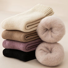 Laden Sie das Bild in den Galerie-Viewer, Kuschelige Unisex-Winter-Thermosocken aus Samt