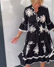 Laden Sie das Bild in den Galerie-Viewer, Kleid mit Blumendruck und 3/4-Ärmeln