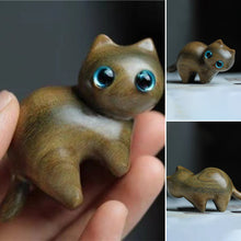 Laden Sie das Bild in den Galerie-Viewer, Handgefertigte holzgeschnitzte Katzen