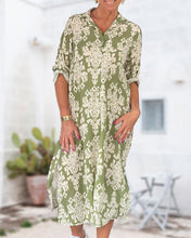 Laden Sie das Bild in den Galerie-Viewer, Schlitzkleid mit Blumendruck