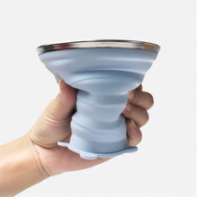 Laden Sie das Bild in den Galerie-Viewer, Tragbarer Silikonbecher für die Reise