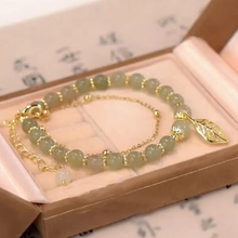 Laden Sie das Bild in den Galerie-Viewer, Doppelschichtiges Hetian-Jade-Armband mit Blattanhänger