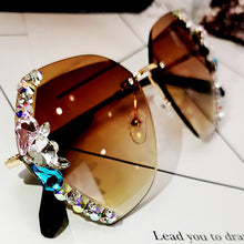 Laden Sie das Bild in den Galerie-Viewer, 💍Diamond Sunglasses & Women Sunglasses