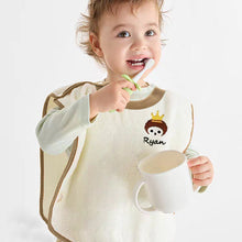 Laden Sie das Bild in den Galerie-Viewer, Besticktes Sabberhandtuch für Babys