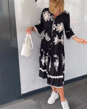 Laden Sie das Bild in den Galerie-Viewer, Kleid mit Blumendruck und 3/4-Ärmeln