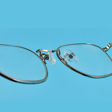 Laden Sie das Bild in den Galerie-Viewer, Brille Silikon Nasenpolster Anti-Rutsch-Pad-Set
