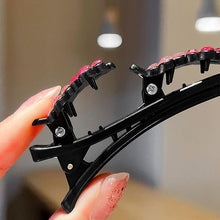 Laden Sie das Bild in den Galerie-Viewer, Strass Blume Haarnadel