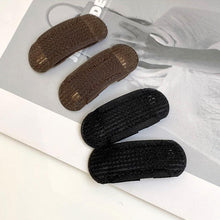 Laden Sie das Bild in den Galerie-Viewer, Unsichtbare flauschige Haarspange