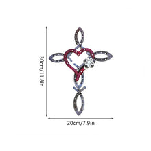 Laden Sie das Bild in den Galerie-Viewer, Natürliches Hufeisenkreuz mit Herz