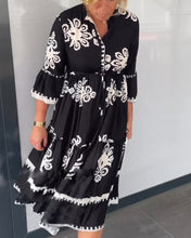 Laden Sie das Bild in den Galerie-Viewer, Kleid mit Blumendruck und 3/4-Ärmeln