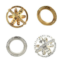 Laden Sie das Bild in den Galerie-Viewer, Astronomisches Ring - Schließen ist Liebe, Öffnen ist die ganze Welt