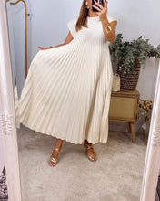 Laden Sie das Bild in den Galerie-Viewer, Ärmelloses schlichtes einfarbiges Kleid mit Falten